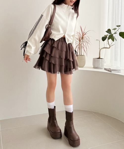 one after another NICE CLAUP（ワンアフターアナザーナイスクラップ）の「袖リボントラックジャケット（スウェット・レディース・ブラック/オフホワイト/杢グレー/チャコールグレー・FREE）」の7枚目の写真