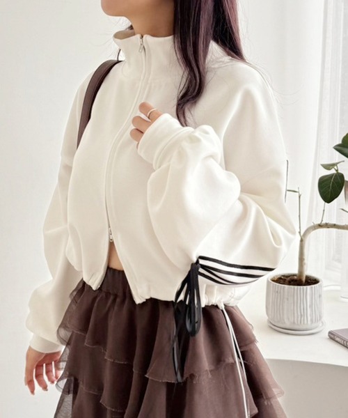 one after another NICE CLAUP（ワンアフターアナザーナイスクラップ）の「袖リボントラックジャケット（スウェット・レディース・ブラック/オフホワイト/杢グレー/チャコールグレー・FREE）」の10枚目の写真