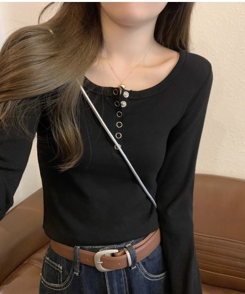 DIAVEL（ディアベル）の「【人気新色登場入荷済！今すぐチェック！】韓国風リブカットソー 長袖トップス／ヘンリーネック＆ボタンデザイン（Tシャツ/カットソー・レディース・ブラック/ホワイト/グレー/ネイビー/ブラウン・M）」の17枚目の写真