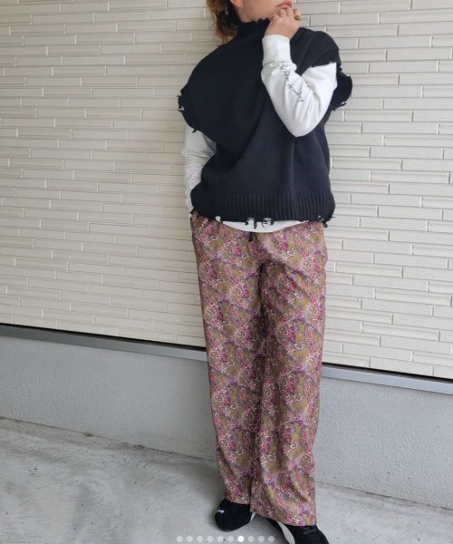 LOSUCA(ロスカ)の「ペイズリー柄 タックギャザープリントパンツ(その他パンツ・レディース・ブラック/ベージュ/パープル・FREE)」の14枚目の写真