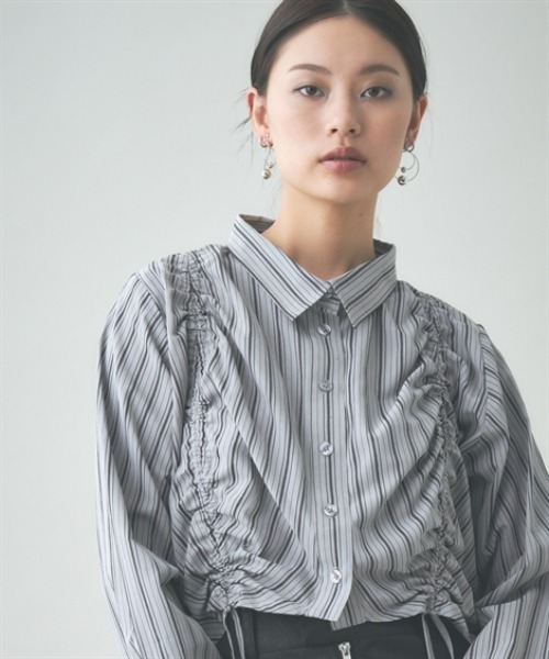 TTOL(トール)の「ワイドクロップドストライプシャツ(シャツ/ブラウス・レディース・グレー/ピンク・M-L/L-XL)」の4枚目の写真