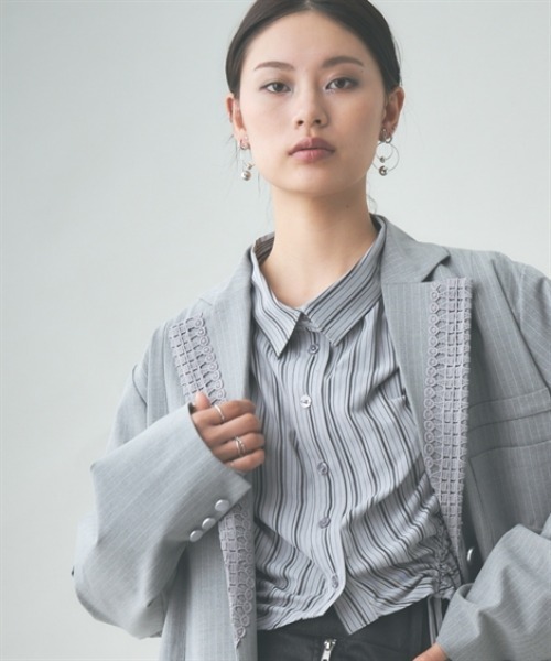 TTOL(トール)の「ワイドクロップドストライプシャツ(シャツ/ブラウス・レディース・グレー/ピンク・M-L/L-XL)」の9枚目の写真