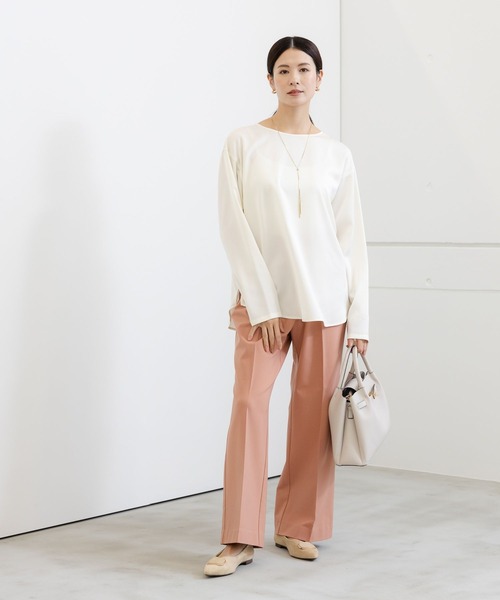 Elura（エルーラ）の「シルクライクブラウス／133669（シャツ/ブラウス・レディース・ホワイト/ネイビー・MEDIUM/LARGE）」の6枚目の写真