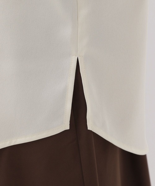 Elura（エルーラ）の「シルクライクブラウス／133669（シャツ/ブラウス・レディース・ホワイト/ネイビー・MEDIUM/LARGE）」の19枚目の写真