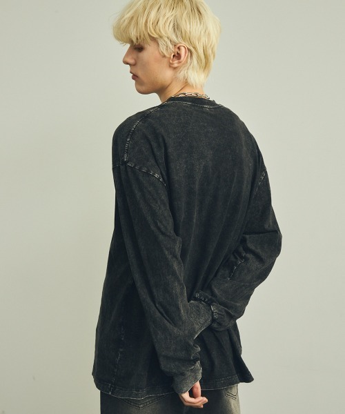 Shoowtime(ショウタイム)の「ピグメントダイオーバーサイズロングTシャツ(Tシャツ/カットソー・メンズ・グレー系/ブラウン系/オリーブ系/ブラック系・MEDIUM/LARGE/X-LARGE)」の10枚目の写真