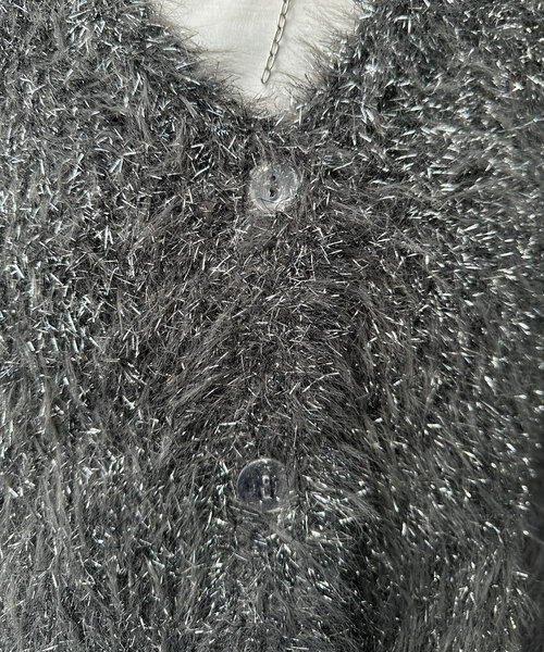 DouDou(ドゥドゥ)の「【WEB限定】フェザー×ラメニットカーディガン(カーディガン/ボレロ・レディース・チャコールグレー/シルバー/アイボリー・FREE)」の18枚目の写真