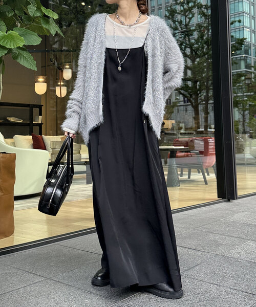 DouDou(ドゥドゥ)の「【WEB限定】フェザー×ラメニットカーディガン(カーディガン/ボレロ・レディース・チャコールグレー/シルバー/アイボリー・FREE)」の19枚目の写真