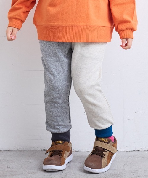 Life Support Products（ライフサポートプロダクツ）の「裏毛ワンポイントスウェットパンツ【セットアップ可能】（スウェットパンツ・キッズ・マスタード/チャコール/ネイビー/ラベンダー/サーモンピンク/パープル/杢グレー/ピンク系その他/ブラック/ブラウン・100/95/90/80/110/150/140/130/120）」の5枚目の写真