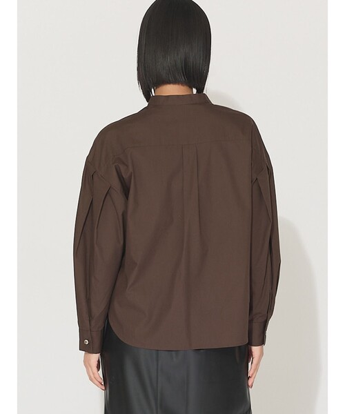 MIDIUMISOLID（ミディウミソリッド）の「MIDIUMISOLID for Ladies タックスリーブシャツ(SOPHISTICATE)（シャツ/ブラウス・レディース・ブラウン/ブラック/オフホワイト・FREE）」の9枚目の写真