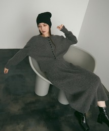 Lutim by u（ルチバイユー）の「ボリュームスリーブリブカーデスカートニットセットアップ（ワンピース）」