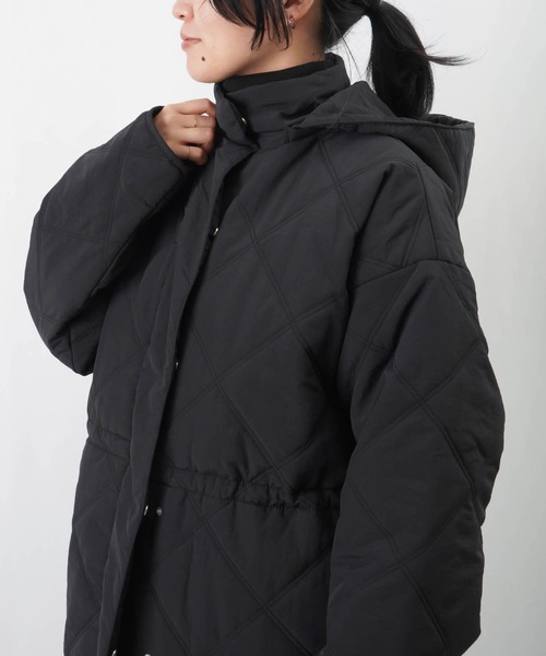 LUCA/LADY LUCK LUCA（ルカ/レディラックルカ）の「LC/LLL キルティングフードコート / フード付き中綿ロングコート（ダウンジャケット/コート・レディース・ブラック・FREE）」の7枚目の写真