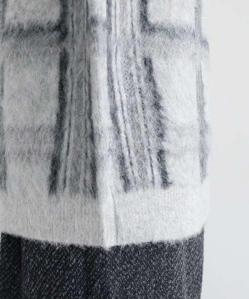 RAGEBLUE(レイジブルー)の「起毛チェック/オーバーサイズクルーネックニット(ニット/セーター・メンズ・ライトグレー/ブラウン/グレー・MEDIUM/LARGE)」の12枚目の写真