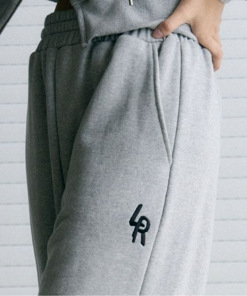 LEATHERY（レザリー）の「Cover Stitch Sweat Pants（スウェットパンツ・レディース・ブラック/グレー・FREE）」の11枚目の写真