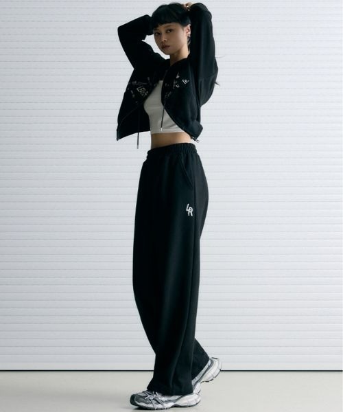 LEATHERY（レザリー）の「Cover Stitch Sweat Pants（スウェットパンツ・レディース・ブラック/グレー・FREE）」の5枚目の写真