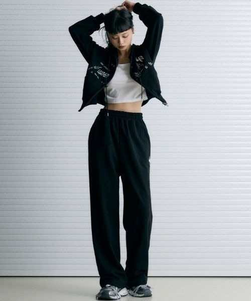 LEATHERY（レザリー）の「Cover Stitch Sweat Pants（スウェットパンツ・レディース・ブラック/グレー・FREE）」の4枚目の写真