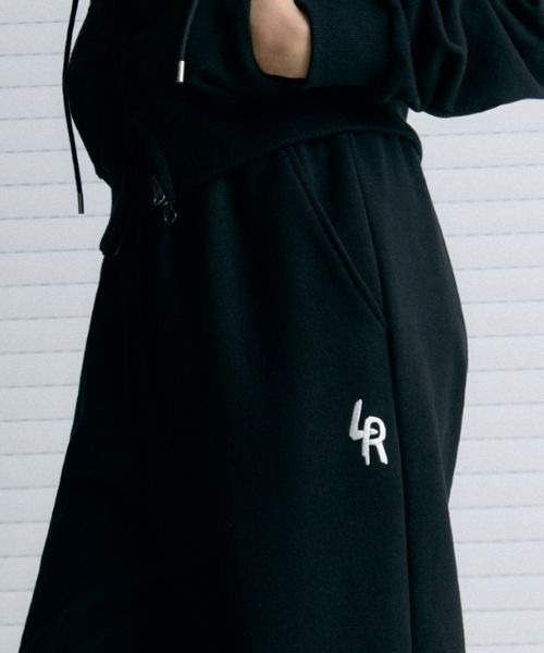 LEATHERY（レザリー）の「Cover Stitch Sweat Pants（スウェットパンツ・レディース・ブラック/グレー・FREE）」の6枚目の写真
