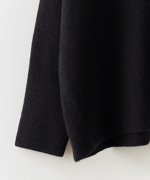 深Vネック襟付きポロニットトップス（ニット/セーター