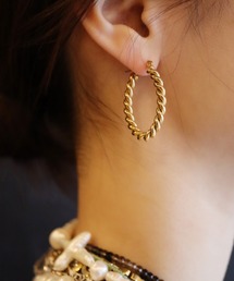 TUWAKRIM（トゥワクリム）の「【TUWAKRIM】ツイストフープピアス（ピアス（両耳用））」