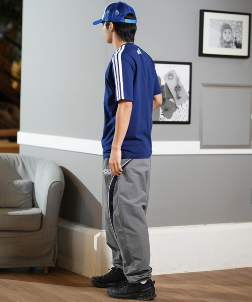 adidas ストライプ　Tシャツ　新品　タグ付き adidas tシャツ アディカラー スリーストライプス ルーズ
