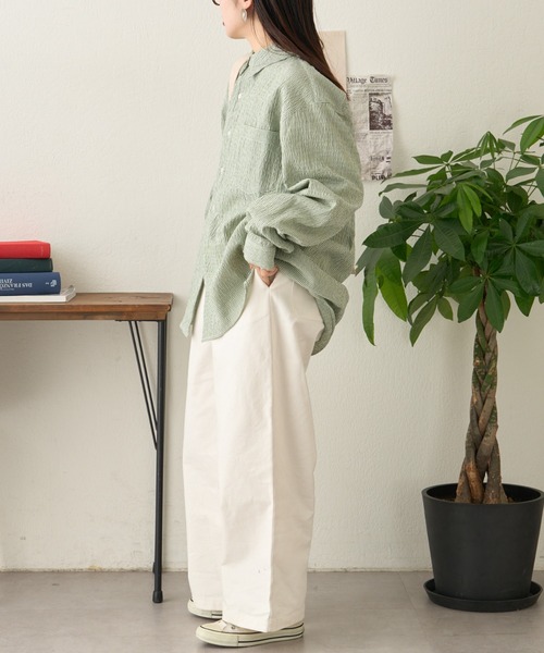 CIAOPANIC TYPY（チャオパニックティピー）の「【ユニセックス】ビックシルエットシアサッカーチェックシャツ（シャツ/ブラウス・メンズ・ブラック/ブラウン/グリーン/ブルー・LARGE/MEDIUM/SMALL）」の19枚目の写真