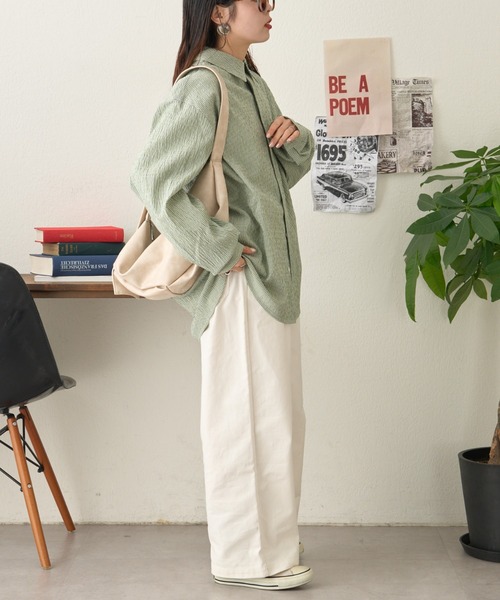 CIAOPANIC TYPY（チャオパニックティピー）の「【ユニセックス】ビックシルエットシアサッカーチェックシャツ（シャツ/ブラウス・メンズ・ブラック/ブラウン/グリーン/ブルー・LARGE/MEDIUM/SMALL）」の20枚目の写真