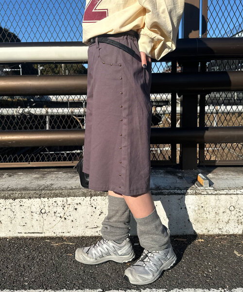 CIAOPANIC（チャオパニック）の「スタッズツイルハーフパンツ（その他パンツ・レディース・ベージュ/グレー・ONE SIZE）」の8枚目の写真