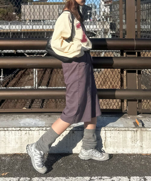 CIAOPANIC（チャオパニック）の「スタッズツイルハーフパンツ（その他パンツ・レディース・ベージュ/グレー・ONE SIZE）」の11枚目の写真