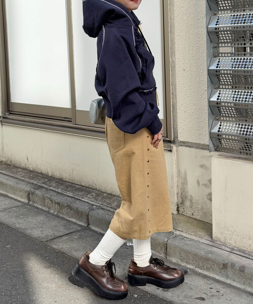 CIAOPANIC（チャオパニック）の「スタッズツイルハーフパンツ（その他パンツ・レディース・ベージュ/グレー・ONE SIZE）」の15枚目の写真