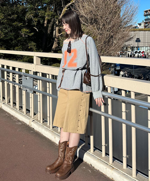 CIAOPANIC（チャオパニック）の「スタッズツイルハーフパンツ（その他パンツ・レディース・ベージュ/グレー・ONE SIZE）」の19枚目の写真