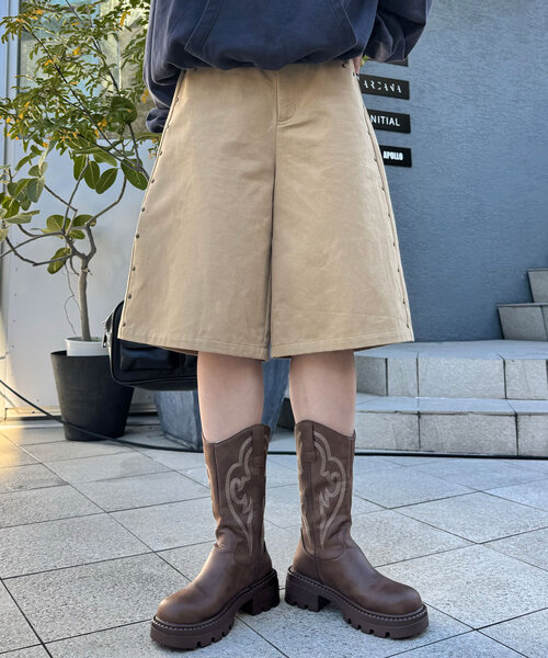 CIAOPANIC（チャオパニック）の「スタッズツイルハーフパンツ（その他パンツ・レディース・ベージュ/グレー・ONE SIZE）」の22枚目の写真