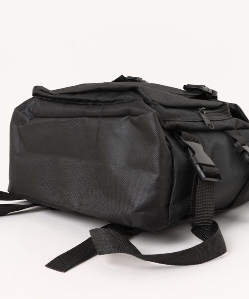 ammy.（エイミードット）の「【 ammy. / エイミードット 】 大容量 ロゴ ベーシック バックパック リュック（バックパック/リュック・レディース・アイボリー/ブラック・FREE）」の9枚目の写真