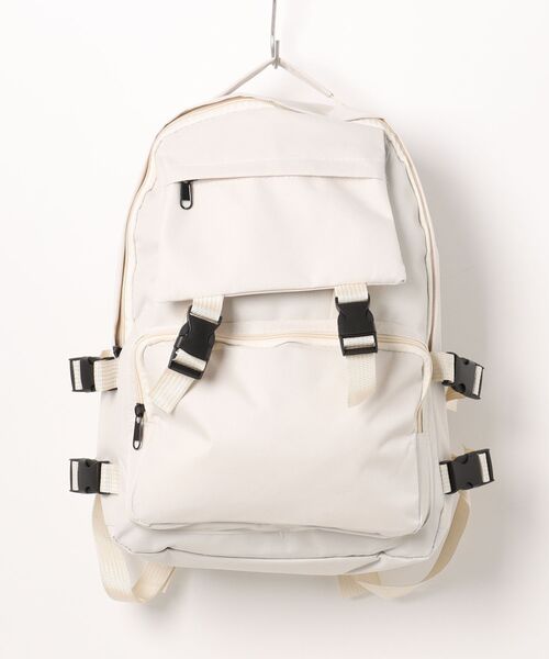 ammy.（エイミードット）の「【 ammy. / エイミードット 】 大容量 ロゴ ベーシック バックパック リュック（バックパック/リュック・レディース・アイボリー/ブラック・FREE）」の7枚目の写真