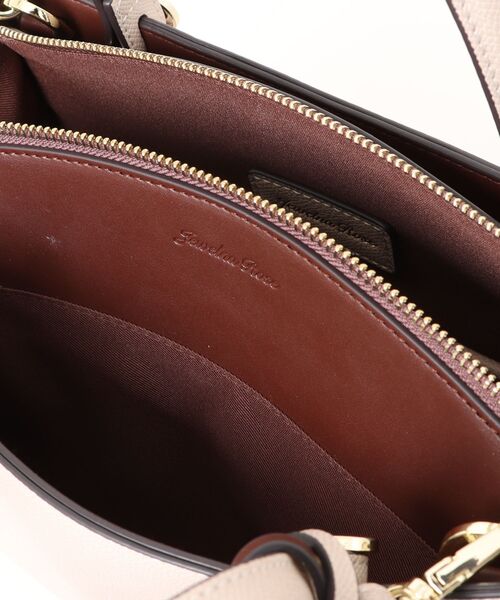 Jewelna Rose（ジュエルナローズ）の「セイディ・トートバッグ ミドルサイズ 16143（ハンドバッグ・レディース・アイボリー/グレイッシュベージュ/ブラック・FREE）」の14枚目の写真