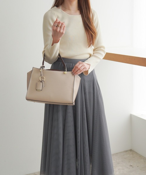 Jewelna Rose（ジュエルナローズ）の「セイディ・トートバッグ ミドルサイズ 16143（ハンドバッグ・レディース・アイボリー/グレイッシュベージュ/ブラック・FREE）」の2枚目の写真