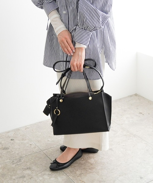 Jewelna Rose（ジュエルナローズ）の「セイディ・トートバッグ ミドルサイズ 16143（ハンドバッグ・レディース・アイボリー/グレイッシュベージュ/ブラック・FREE）」の8枚目の写真