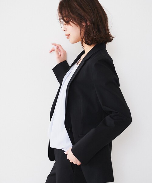 UNTITLED（アンタイトル）の「【通勤スーツ】コットン混ジャージ テーラードジャケット（テーラードジャケット・レディース・ダークグレー/ベージュ/ネイビー/ブラック・00/01/02/03/04/42/44/46/48/50）」の13枚目の写真