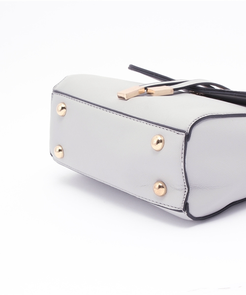 fifth（フィフス）の「スクエアショルダーバッグ（ショルダーバッグ・レディース・グレー/ブラック・FREE）」の9枚目の写真