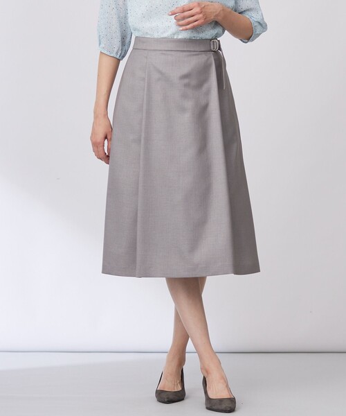 J.PRESS Ladies(J.プレス レディス)の「【セットアップ対応・洗える・UV加工・吸水速乾】OXIJEWELストレッチ スカート(スカート・レディース・ネイビー系/ライトグレー系/ベージュ系/シルバー系・S)」の1枚目の写真
