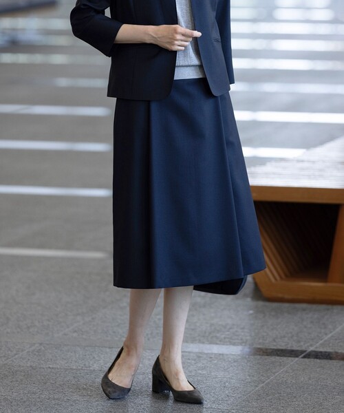 J.PRESS Ladies(J.プレス レディス)の「【セットアップ対応・洗える・UV加工・吸水速乾】OXIJEWELストレッチ スカート(スカート・レディース・ネイビー系/ライトグレー系/ベージュ系/シルバー系・S)」の3枚目の写真