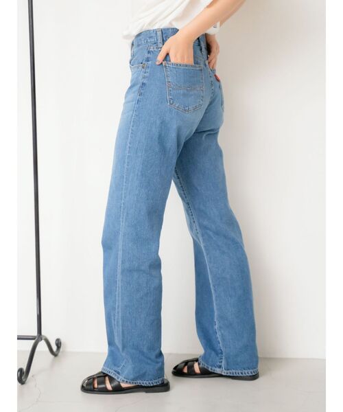 Ungrid（アングリッド）の「ライトオンスストレートデニム（デニムパンツ・レディース・ブルー/アイボリー・24inch/25inch/26inch）」の16枚目の写真