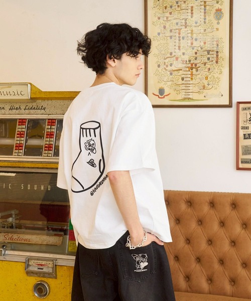 kaoyorinakami（カオヨリナカミ）の「socks tee / ソックスTシャツ（Tシャツ/カットソー・メンズ・ホワイト/ブラック・SMALL/MEDIUM/LARGE/X-LARGE）」の5枚目の写真