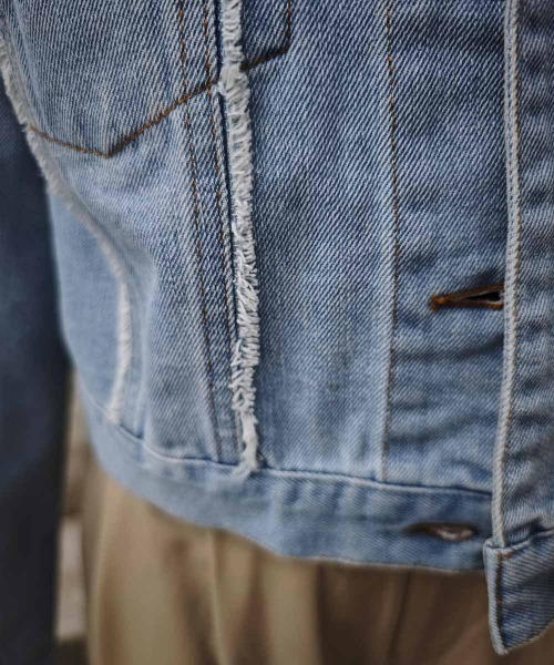 esutoreja(エストレジャ)の「クロップドデニムジャケット(デニムジャケット・レディース・ライトブルー/ブルー・FREE)」の15枚目の写真