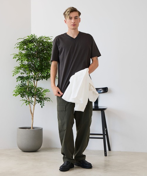 LB/S (エルビーエス)の「【汗染みの目立ちにくいTシャツ ZEROSTAIN/ゼロステイン】VネックTシャツ 防汚 UVカット 綿タッチ・厚手(Tシャツ/カットソー・メンズ・ホワイト/ブラック/スミクロ・X-LARGE/LARGE/MEDIUM)」の20枚目の写真