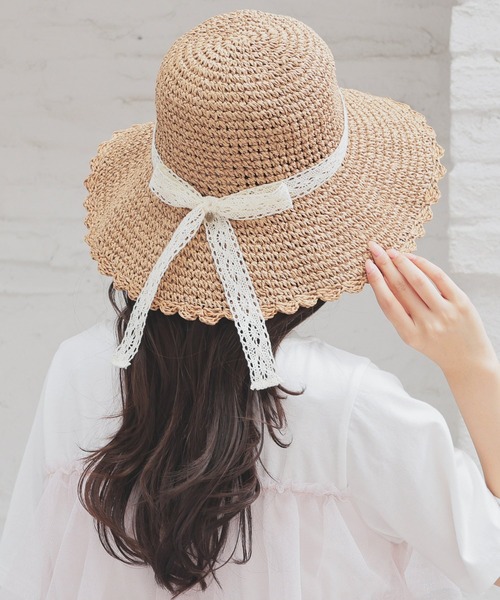 Honeys(ハニーズ)の「スカラップつば広帽(ハット・レディース・ホワイト×グレー/グレイッシュベージュ/ホワイト系その他/ベージュ・FREE)」の1枚目の写真