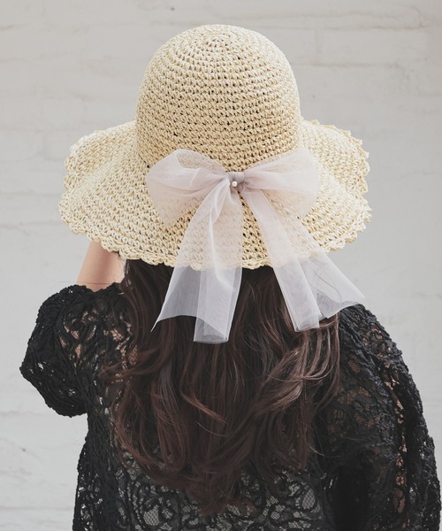 Honeys(ハニーズ)の「スカラップつば広帽(ハット・レディース・ホワイト×グレー/グレイッシュベージュ/ホワイト系その他/ベージュ・FREE)」の12枚目の写真