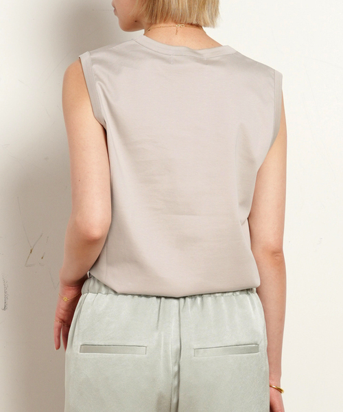 AP STUDIO（エーピーストゥディオ）の「ノースリーブTシャツ（Tシャツ/カットソー・レディース・ブラウン/ベージュ/ブラック/ホワイト・FREE）」の6枚目の写真