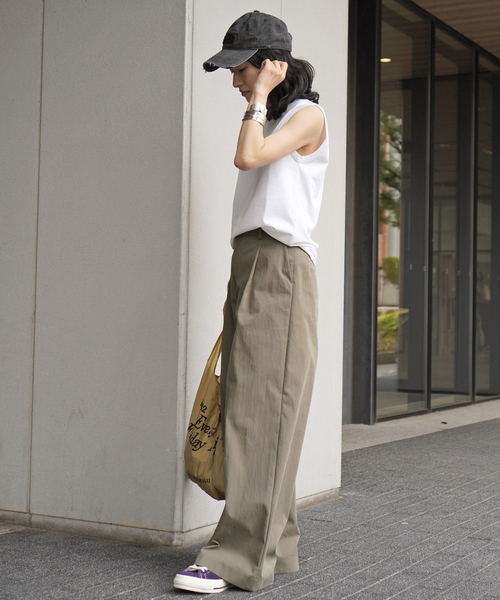 AP STUDIO（エーピーストゥディオ）の「ノースリーブTシャツ（Tシャツ/カットソー・レディース・ブラウン/ベージュ/ブラック/ホワイト・FREE）」の19枚目の写真