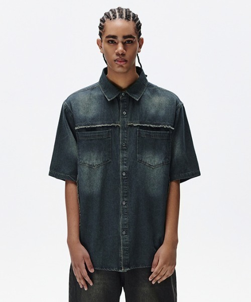 MAHAGRID（マハグリッド）の「『mahagrid/マハグリッド』DENIM HALF SHIRT /ウォッシュ加工 デニムシャツ（シャツ/ブラウス・メンズ・ブルー/ブラック・S/M）」の14枚目の写真