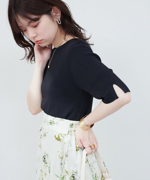 natural couture（ナチュラルクチュール）の「【WEB限定】前後2WAYピンタック切替袖シンプルニット（ニット/セーター・レディース・オフホワイト/ブルー/グレイッシュベージュ/ピンク系その他/ブラック/ミント・FREE）」の22枚目の写真