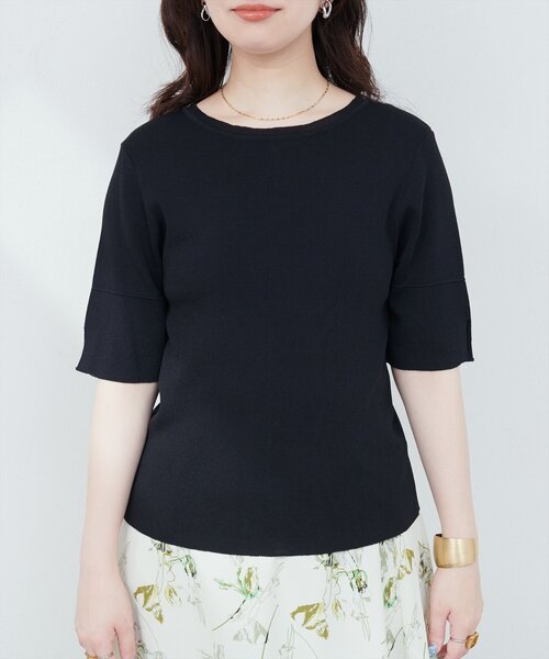 natural couture（ナチュラルクチュール）の「【WEB限定】前後2WAYピンタック切替袖シンプルニット（ニット/セーター・レディース・オフホワイト/ブルー/グレイッシュベージュ/ピンク系その他/ブラック/ミント・FREE）」の8枚目の写真